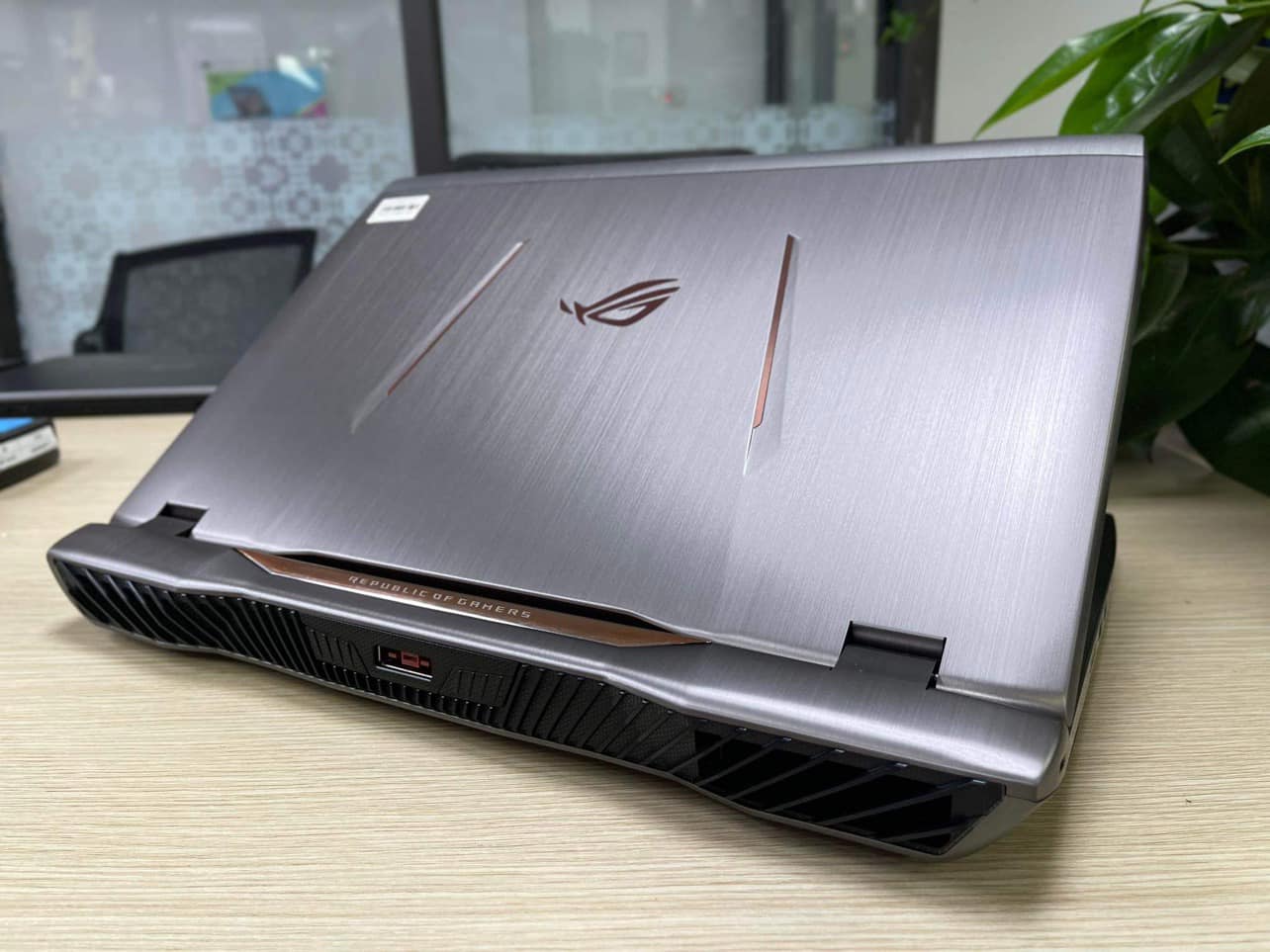 Laptop ROG Asus G701VIK-91.jpeg